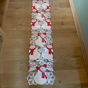 Snowman / Winter / Christmas Table Runner